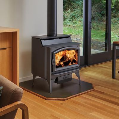 Lopi: Liberty NexGen-Hybrid Stove — primary view